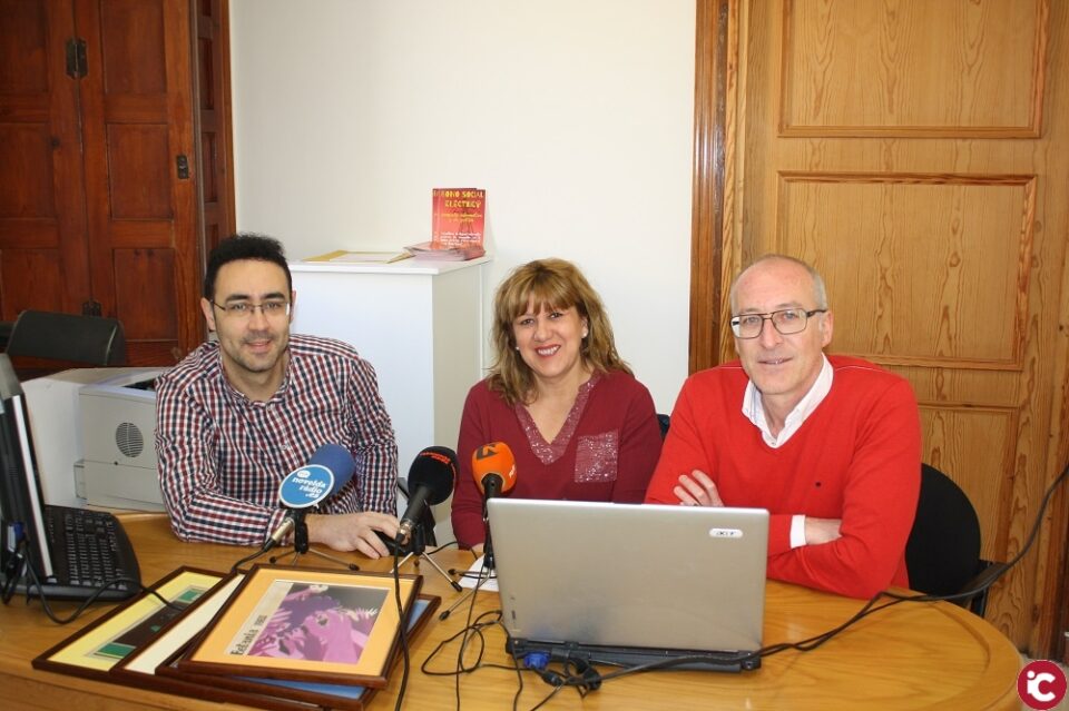 Educación pone en marcha la web Bibliografía de Novelda con acceso a todas las revistas Betania