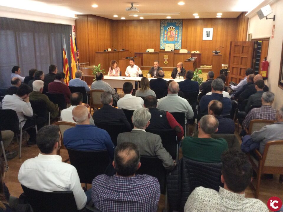 El Ayuntamiento de Ibi reúne al sector industrial ibense
