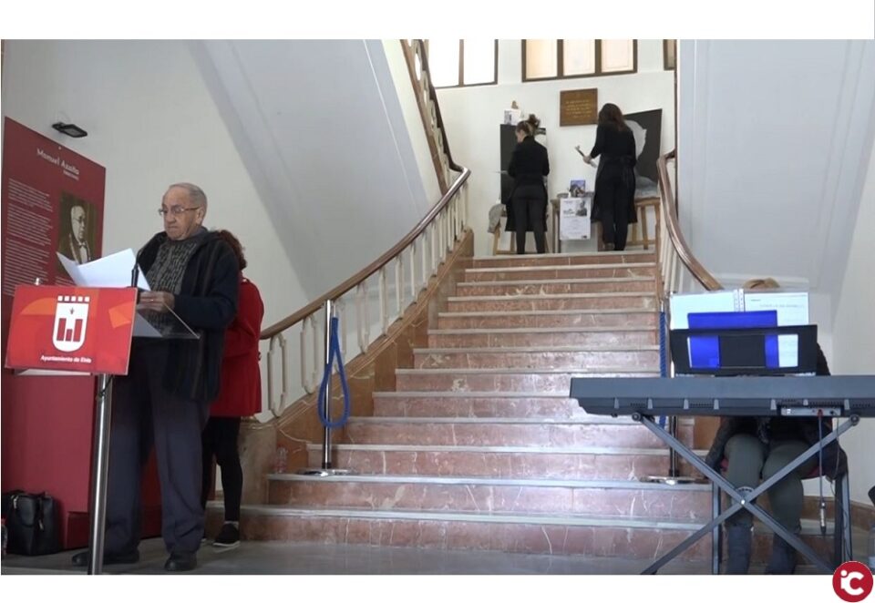 Celebración del Día Mundial de la Poesía desde el Ayuntamiento de Elda