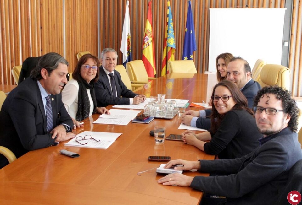 La Comisión de Asuntos Sociales y Culturales aprueba el nombramiento de la atleta alicantina María del Mar Jover como nueva vocal del Consejo Local de Deportes