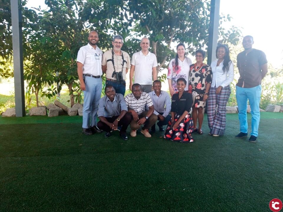 La Facultat de Ciències de la UA posa en marxa un projecte de cooperació amb la Universitat Pública de Lurio