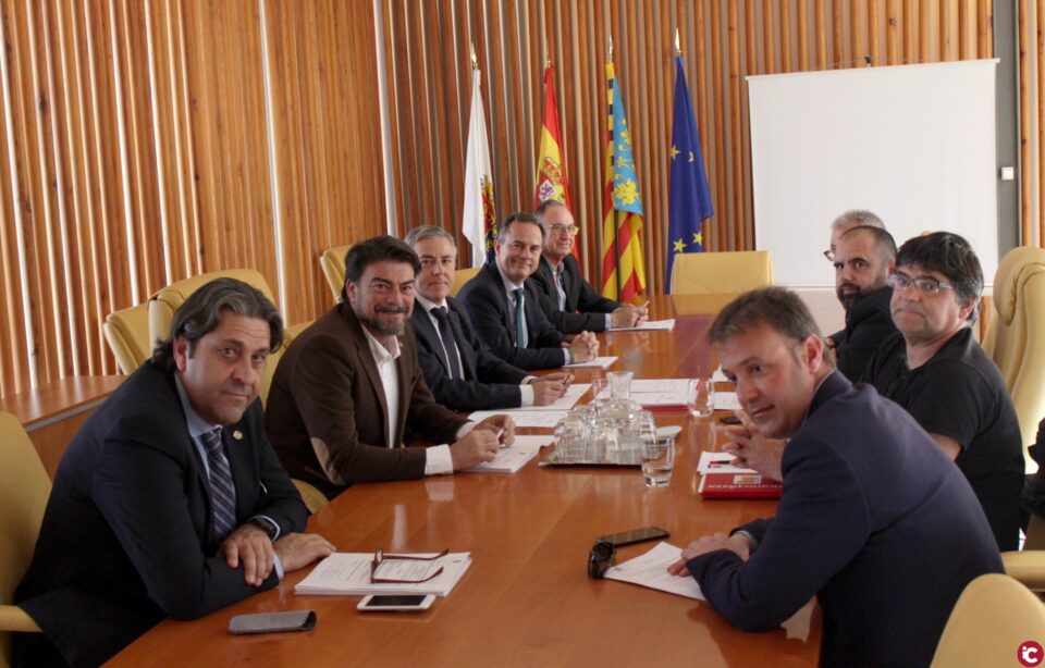 La Comisión de Hacienda aprueba la Ordenanza de Contribuciones Especiales para la mejora del SPEIS