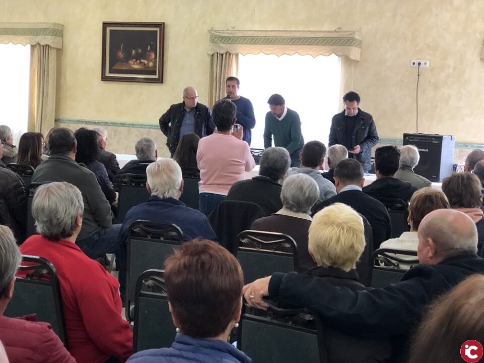 El alcalde se reúne con más de 300 vecinos de las partidas rurales para escuchar sus demandas