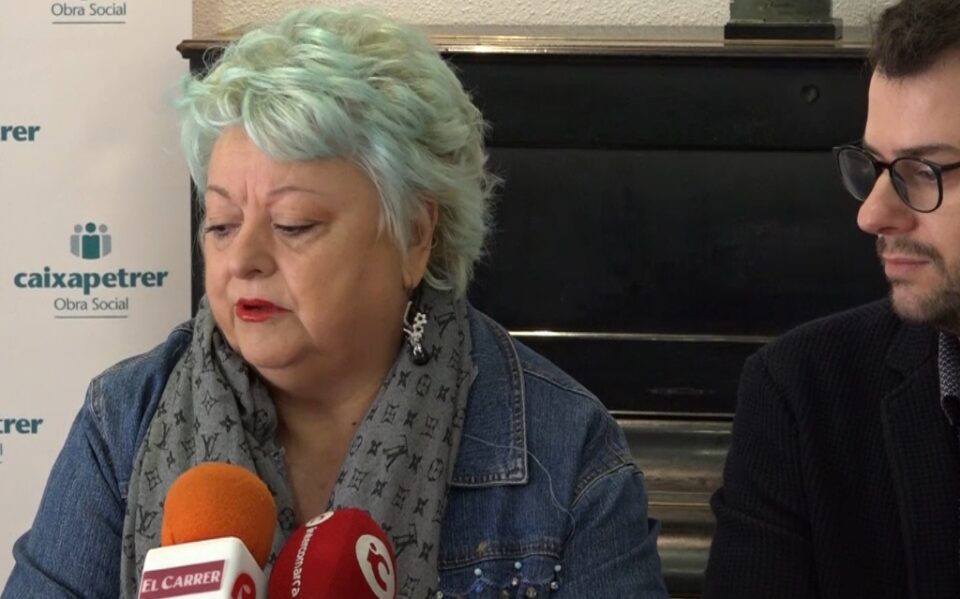 La Asociación de Amas de Casa de Petrer tiene nuevo libro de poesía