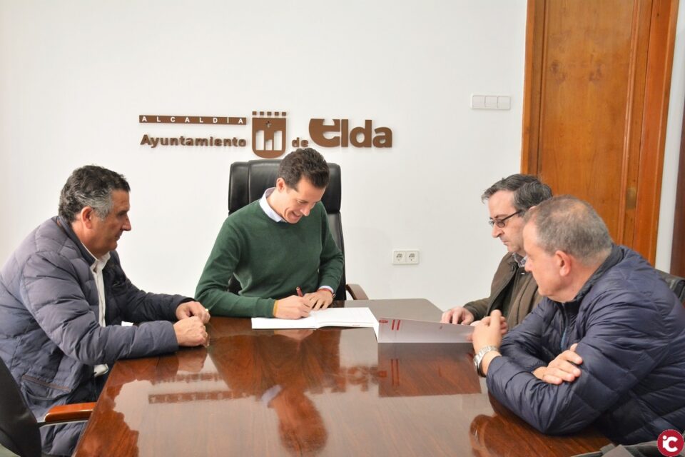 El Ayuntamiento de Elda cede uno de los chalés del Jardín de la Música al Club de Ajedrez Ruy López