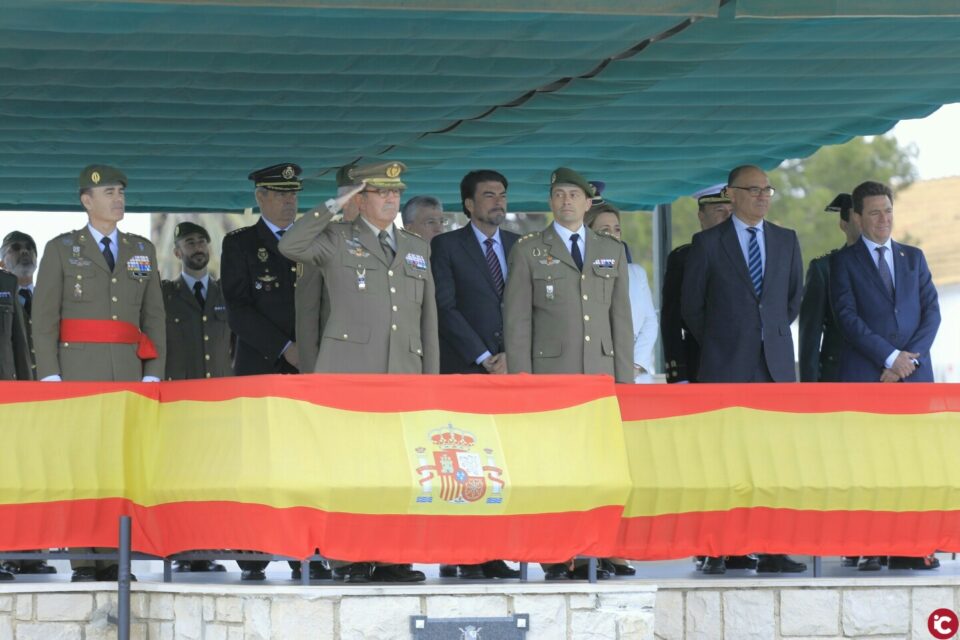 El alcalde de Alicante acude a la toma de posesión del nuevo Jefe del Mando de Operaciones Especiales