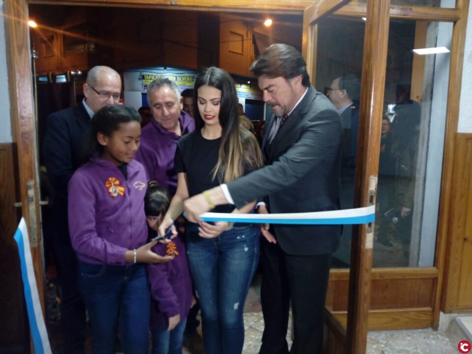 El alcalde inaugura la sede de la Comisión de Fiestas San Francisco Javier de La Florida