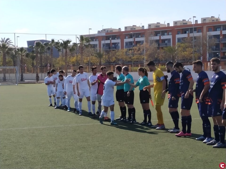 El Villena CF desperdicia una ventaja de dos goles y cae derrotado