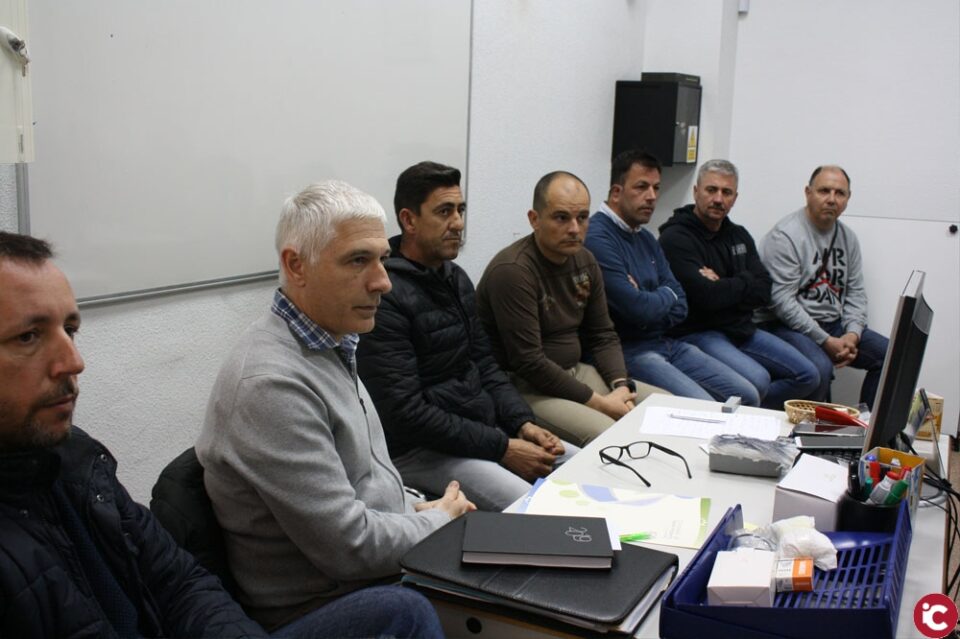 El Ayuntamiento traslada el apoyo institucional a los trabajadores afectados por los ERE del grupo Levantina