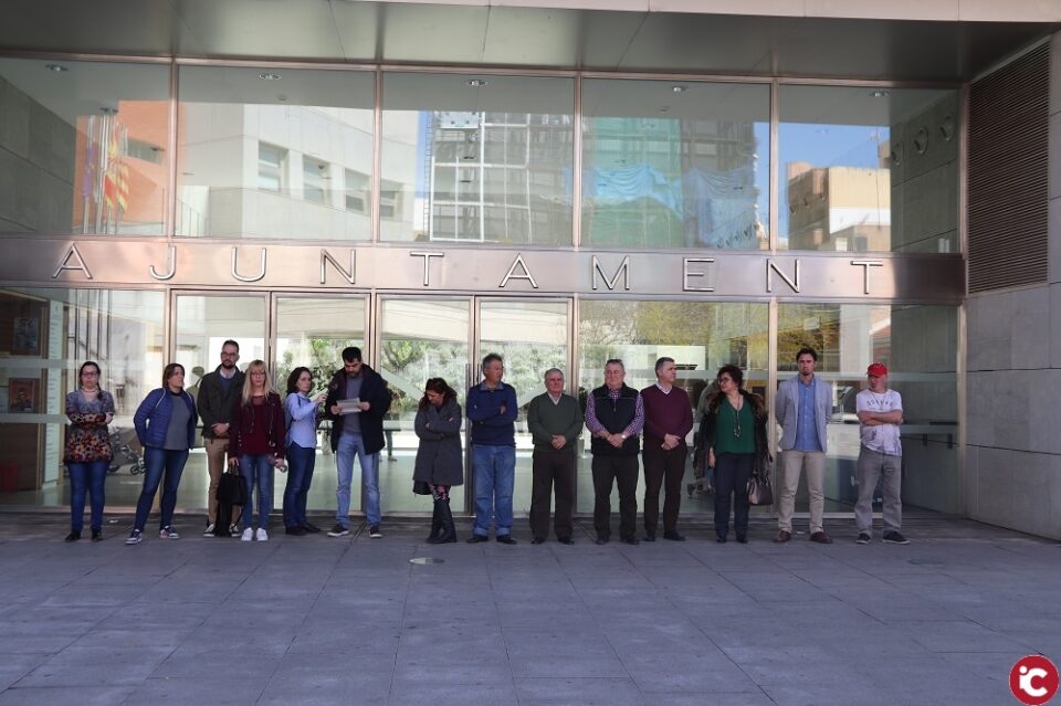 La Corporación Municipal condena los dos últimos asesinatos por violencia machista