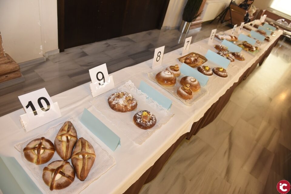 El Casino acoge por décimo cuarto año el concurso de artesanos de Pascua