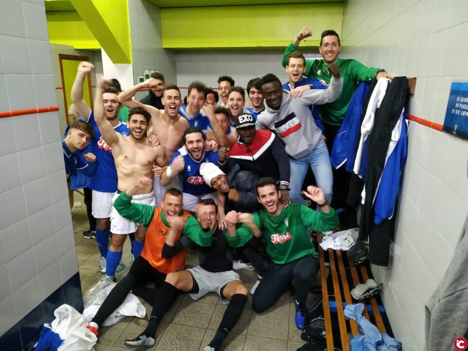 El Villena CF gana al Benidorm y sueña con la permanencia