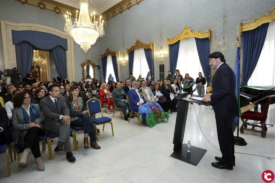 Luis Barcala aboga por acabar con la discriminación y trabajar por la igualdad de derechos y oportunidades en el Día Internacional del Pueblo Gitano