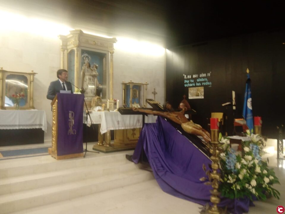 La Cofradía Cristo El Morenet nombra Abanderada y Cofrade de Honor a la Fundación Manuel Peláez y al torero Manuel Escribano