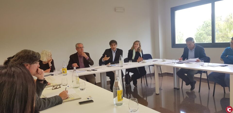 La Generalitat y la Cámara de Alicante alcanzan un acuerdo sobre la regulación de Alojamientos Turísticos