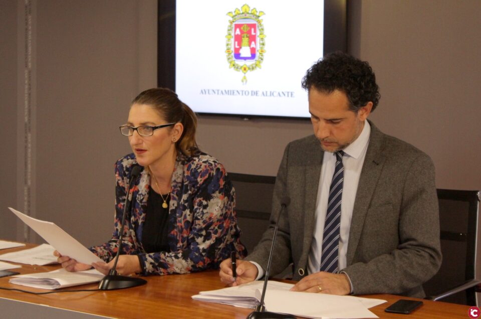 El Ayuntamiento impulsa la inversión de 575.000 euros para renovación de juegos infantiles