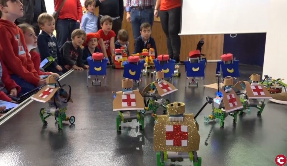 Taller de robots con temática de Moros y Cristianos