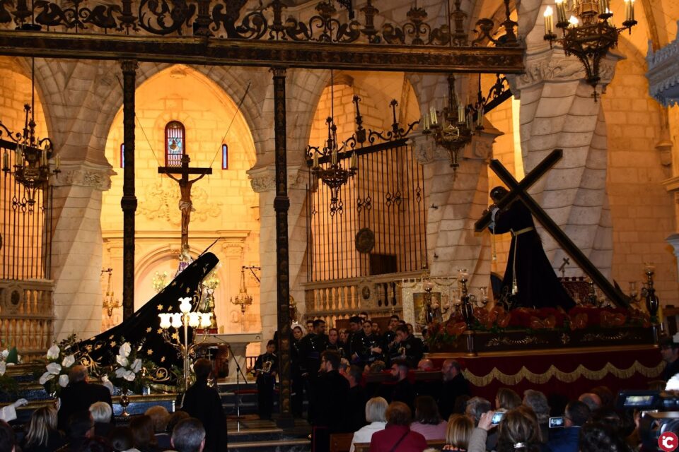El Encuentro se realiza finalmente dentro de la Iglesia de Santiago por motivos meteorológicos