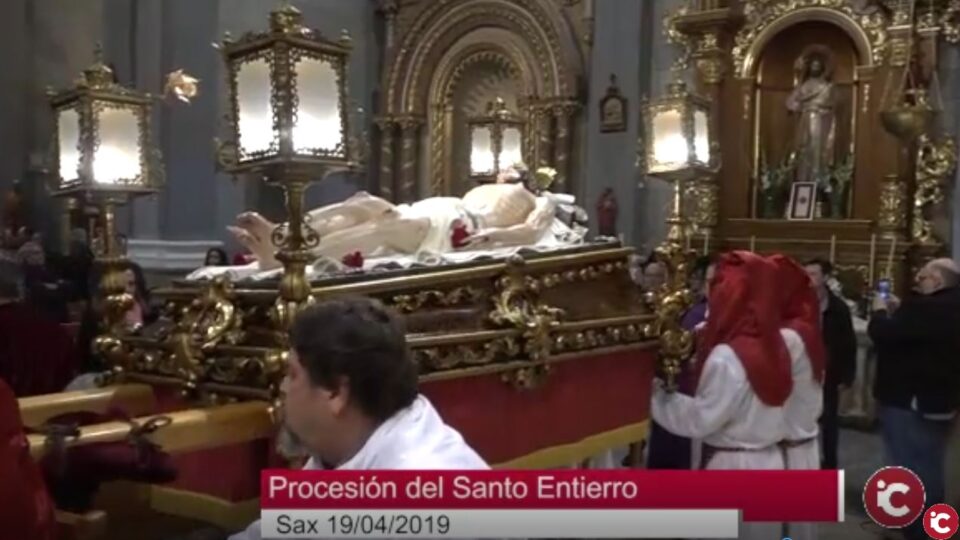 Viernes Santo: Procesión del Santo Entierro