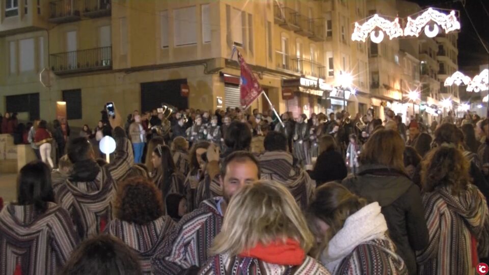 Retreta a cargo de las comparsas de Moros