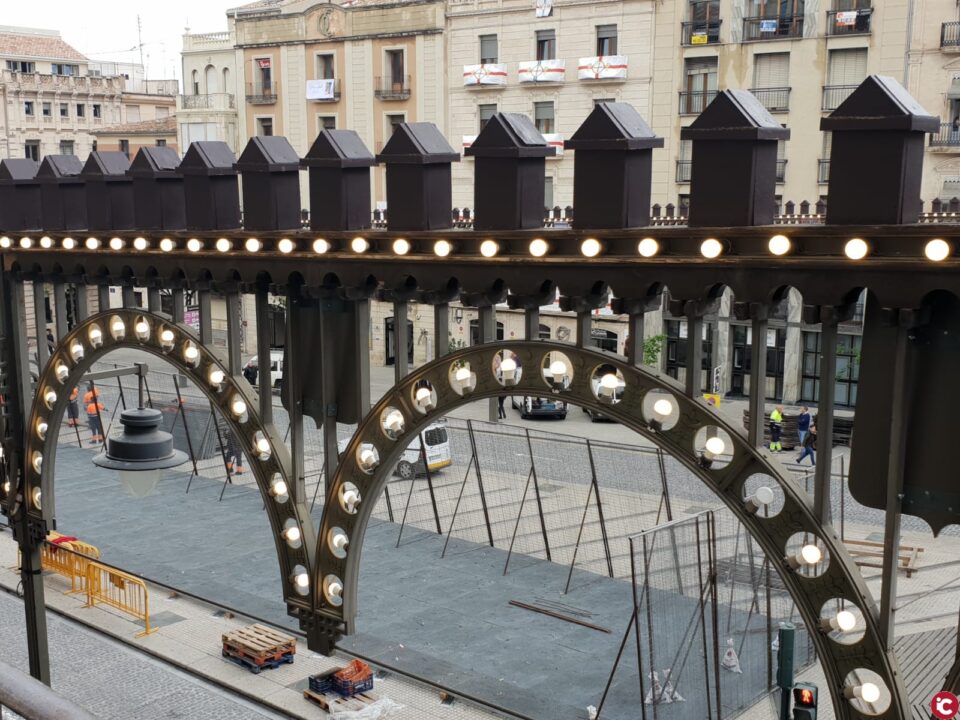 La brigada dobres treballa per revisar tota la installació elèctrica