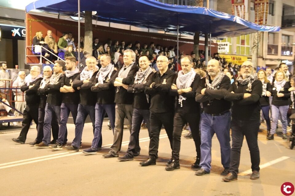 El bando de la media luna entra en San Vicente