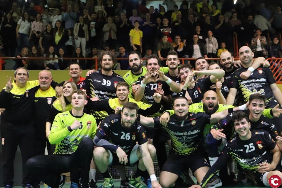 Loa hombres de negro acarician su quinta fase de ascenso a DHP