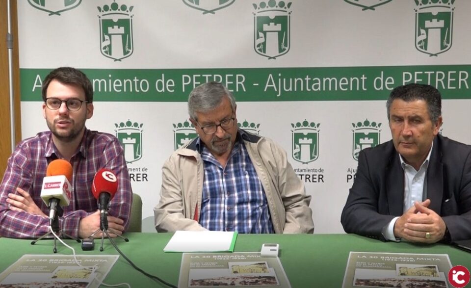 Los Ayuntamientos de Petrer y Elda editan un libro sobre la Guerra Civil Española