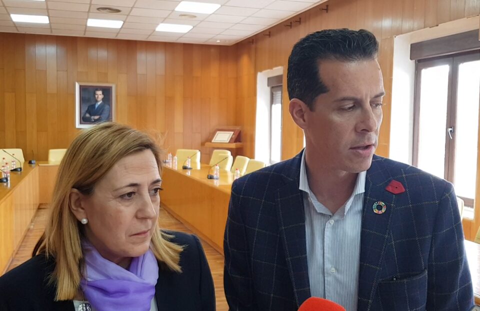 Se celebra en Elda la Junta de Seguridad previa a las Fiestas de Moros y Cristianos de Petrer y Elda