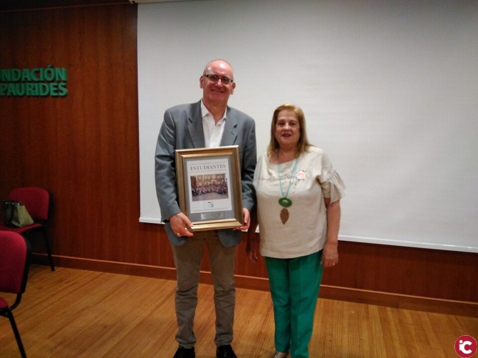 Presentación de la Revista de la comparsa de Estudiantes e inauguración de la exposición del 7ª concurso de humor gráfico