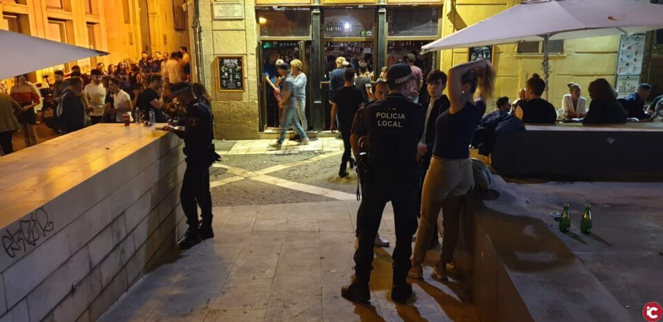 El alcalde hace un balance muy positivo del operativo desplegado este fin de semana realizado por la Policía Local para acabar con el botellón en Alicante que se salda con 225 actas