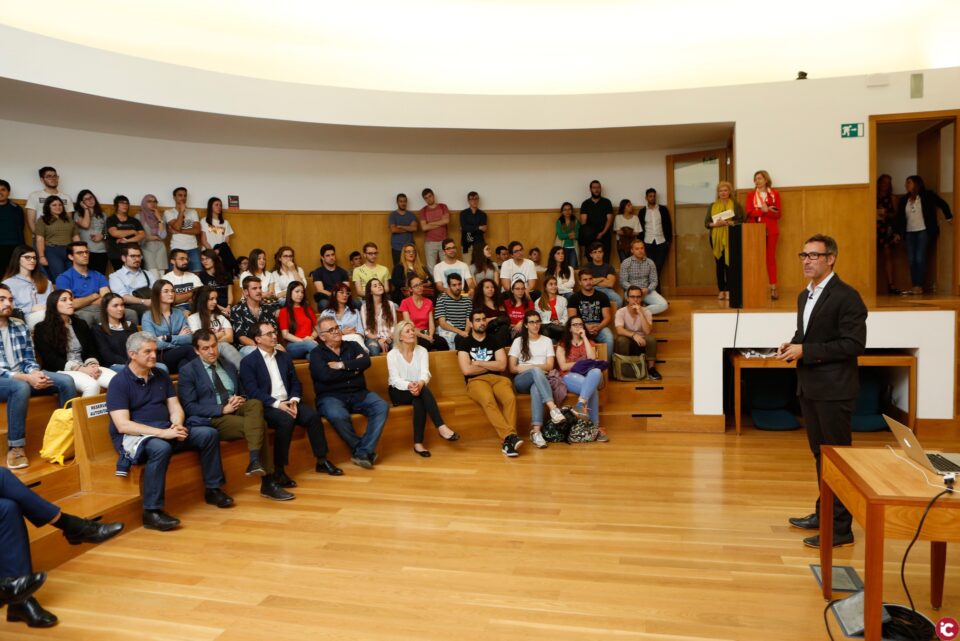 Quatre-cents estudiants de la Universitat d'Alacant estan convocats a la presentació de la beca Imagine Silicon Valley 2019