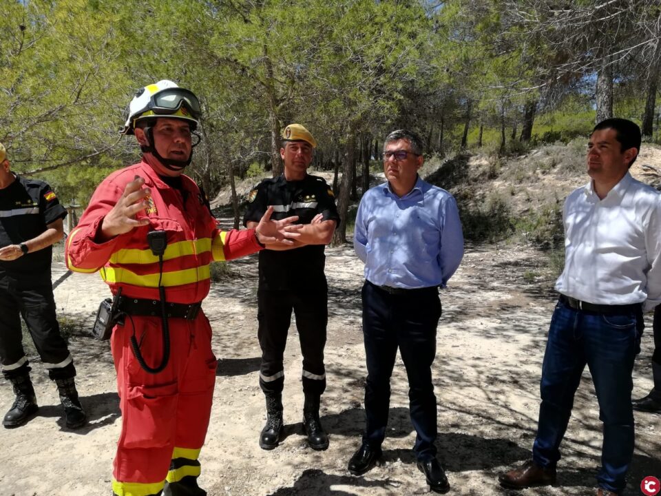 Simulacro de incendio forestal realizado por la Unidad Militar de Emergencias