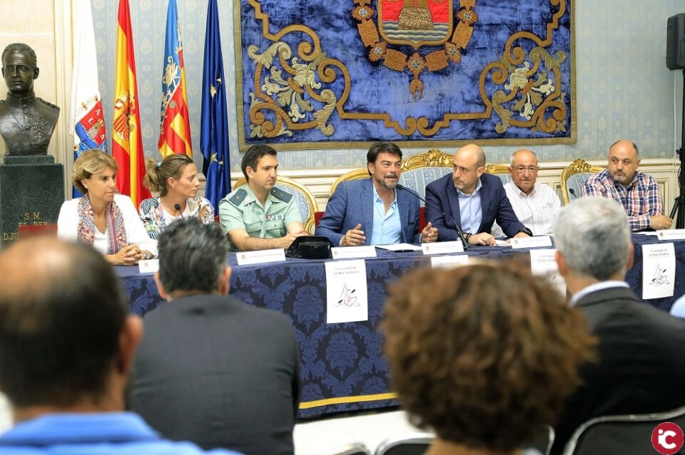 Más de 800 personas participarán en el mayor evento para discapacitados en el mar en Alicante el 1 de junio