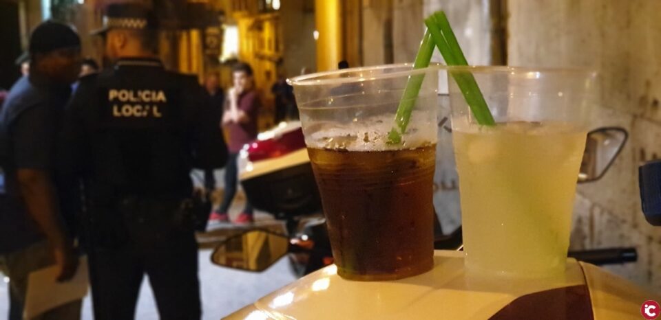 La Unidad Fox continúa con el dispositivo contra el botellón este fin de semana y ha levantado 3.526 actas de botellón