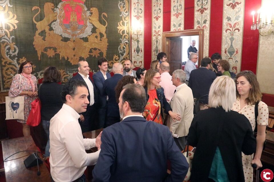 Barcala agradece al Pleno municipal su trabajo conjunto por la ciudad en la última sesión de la legislatura