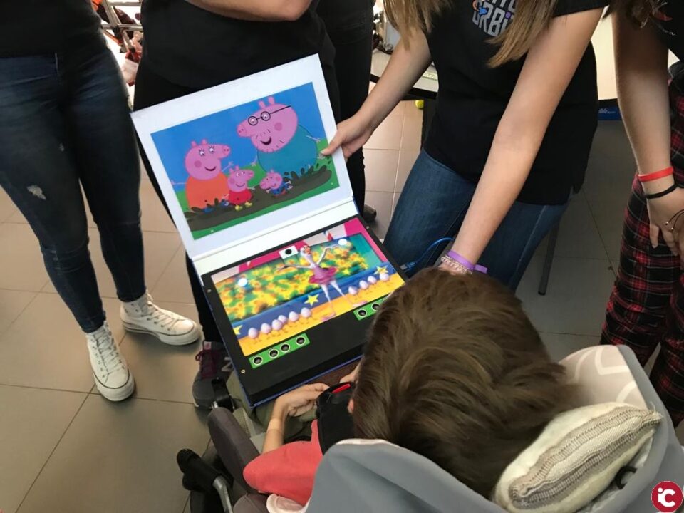 El curso 4º ESO del IES Hermanos Amorós queda finalista en el 1er Concurso "UP! STEAM