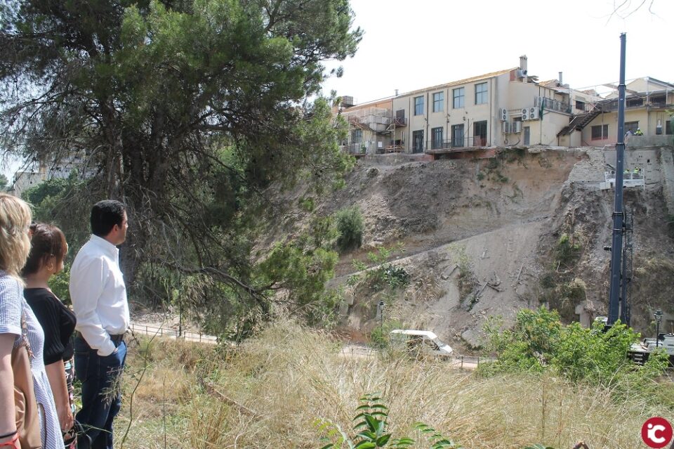 Avancen a bon ritme les obres consolidació del talús del riu Riquer
