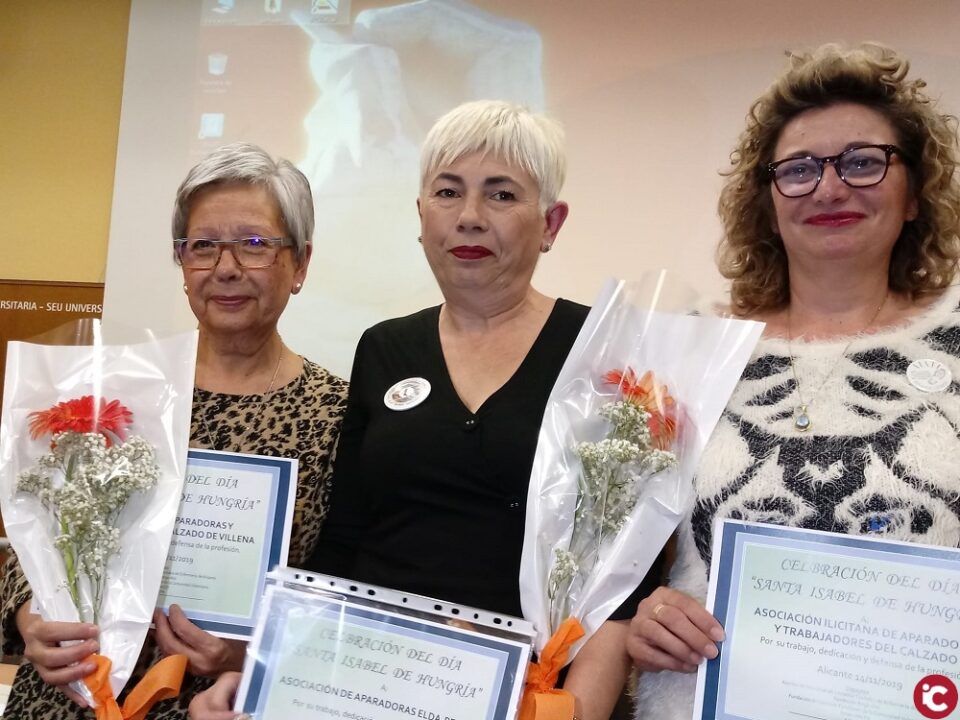 APARADORAS DE VILLENA: Homenaje en la Sede de la Universidad Ciudad de Alicante con motivo de la celebración de S. Isabel de Hungría