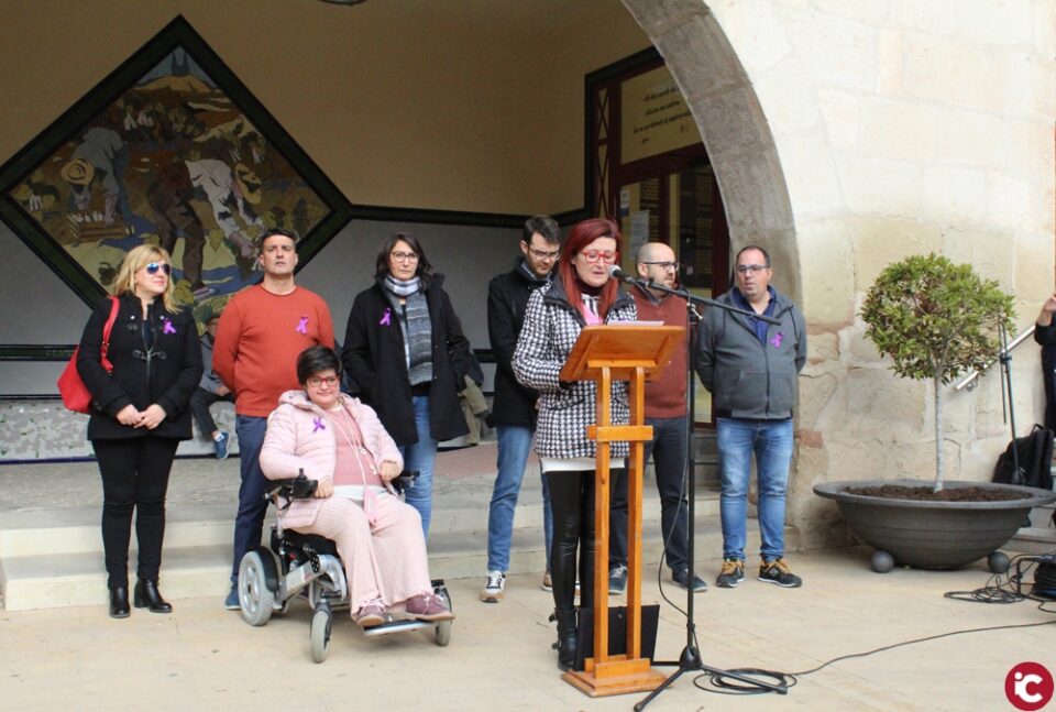 Multitudinario acto en el Día para la Eliminación de la Violencia contra la Mujer