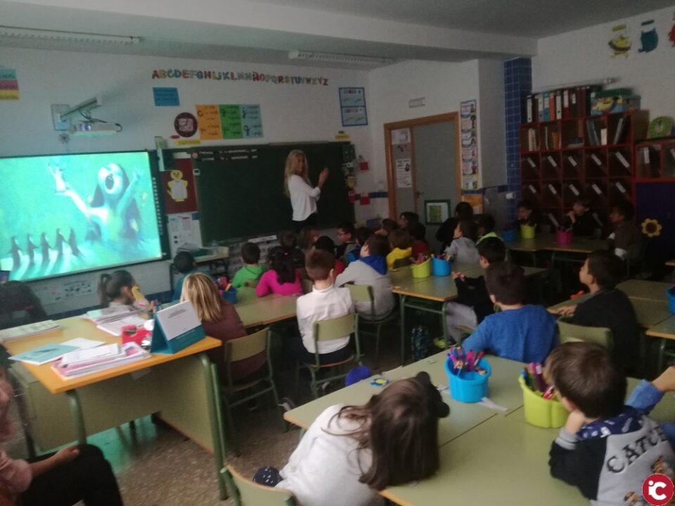 Formación de técnicos y alumnos en Ibi contra contra el maltrato y la detección precoz del abuso sexual infantil