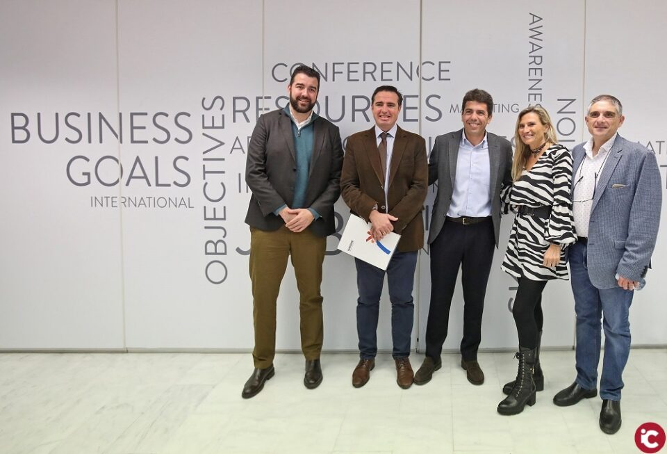 Carlos Mazón destaca el papel de la tecnología y la digitalización en la mejora del sector turístico