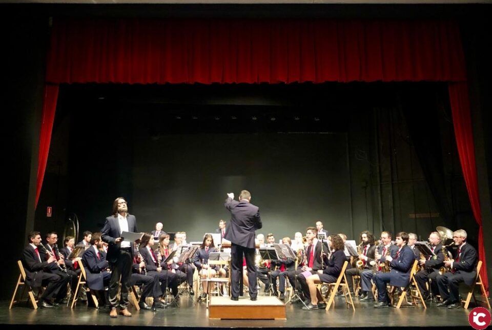 AFADACE llena la Casa de Cultura de El Campello en un concierto solidario a beneficio de los enfermos y familiares de Alzheimer