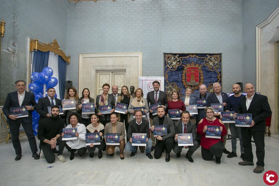 Presentación en el Salón Azul del calendario solidario APSA 2020