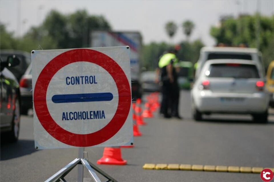 El Ayuntamiento de Monóvar se adhiere a la campaña de tráfico sobre Control de Alcohol en conductores