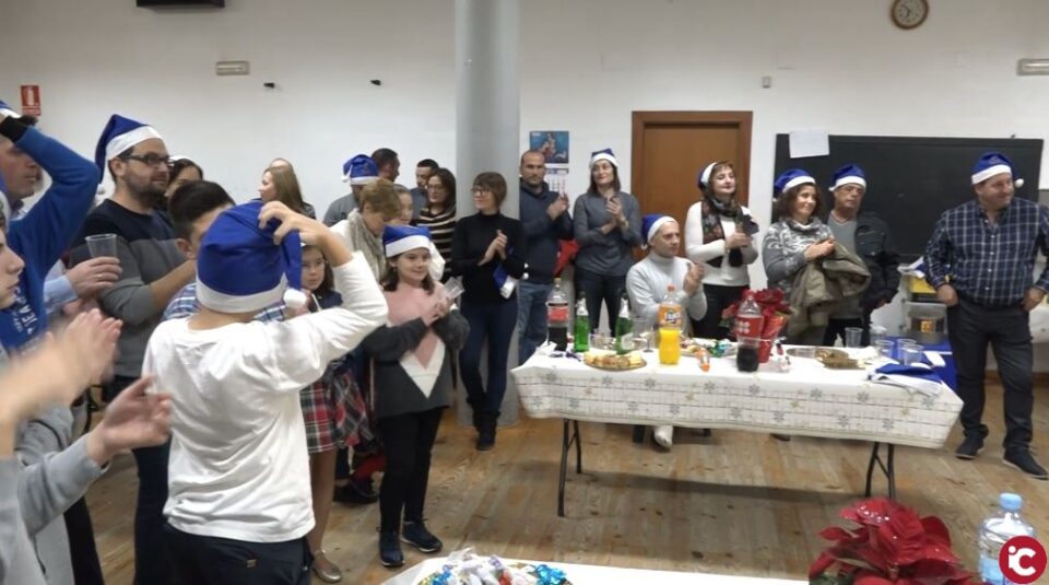 El Club de Natación Villena lleva a cabo el brindis navideño