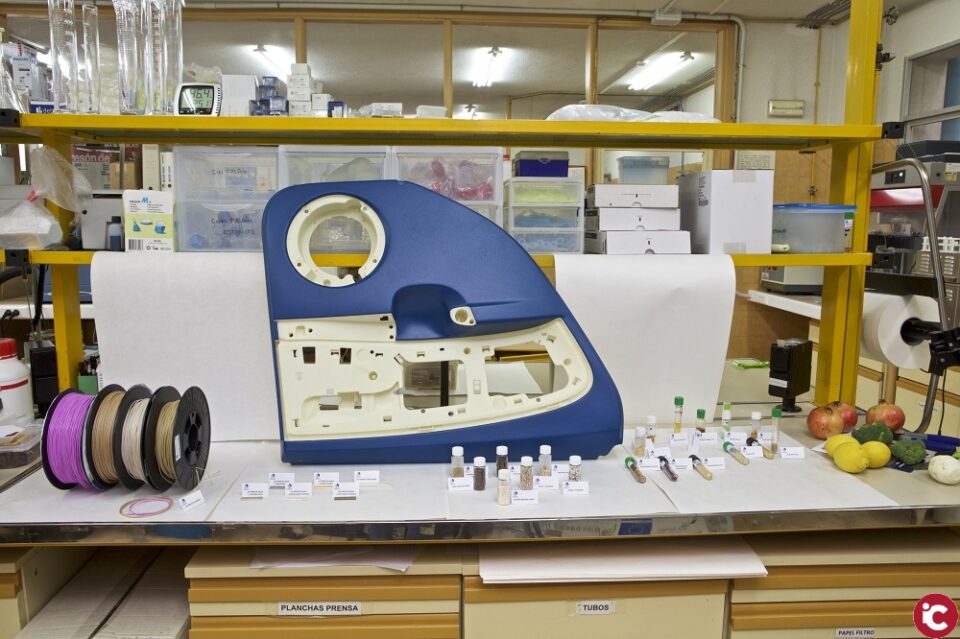 Peces de cotxes a partir de deixalles agrícoles de llimó