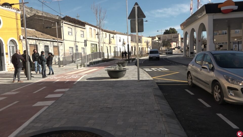 Abierto el acceso a Villena por la Avenida de Alicante y la Losilla