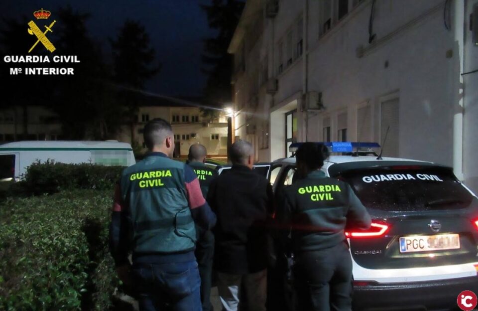 La Guardia Civil de Alicante detiene en Cuenca a tres personas por una estafa de más de 214.000 euros