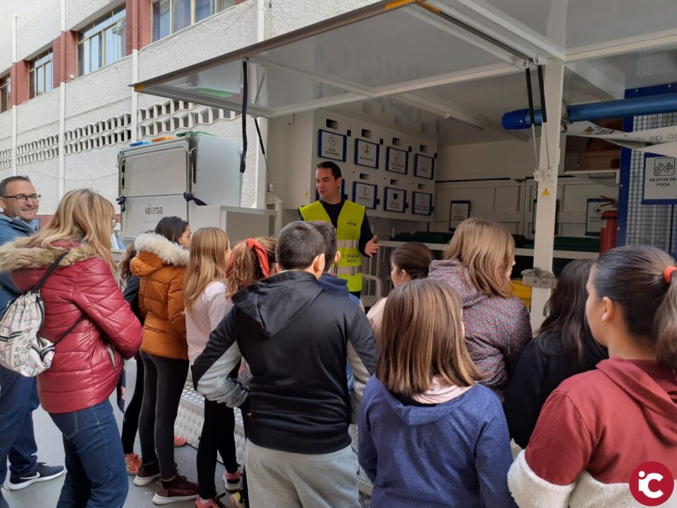 El Consorcio de Residuos Crea continúa con sus acciones de educación ambiental con charlas y visitas de escolares a los ecoparques móviles